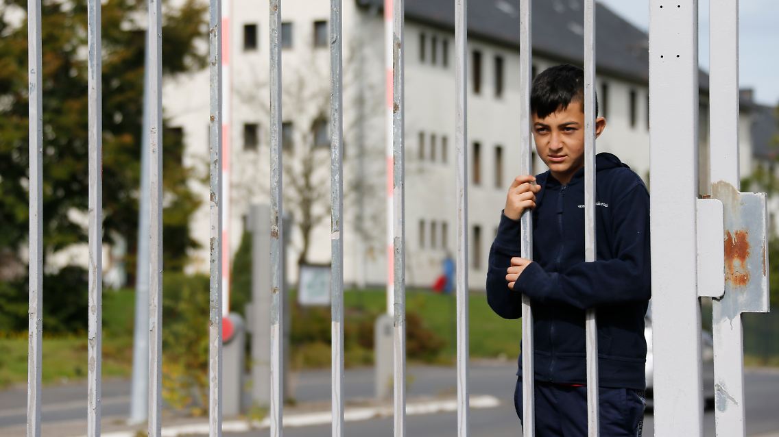 Eines haben fast alle Asyl-Unterkünfte gemein - eine gewisse Trostlosigkeit. Doch abgesehen davon gibt es mittlerweile gewaltige Unterschiede.