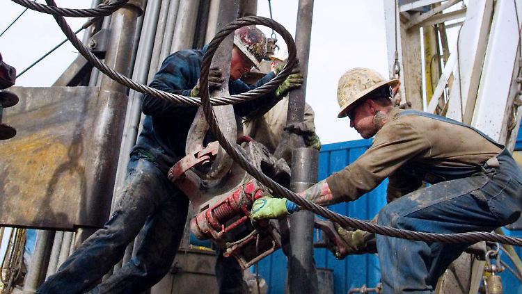 Fracking-Öl sprudelt weiter, trotz anhaltender Debatte über ein Verbot der Methode.