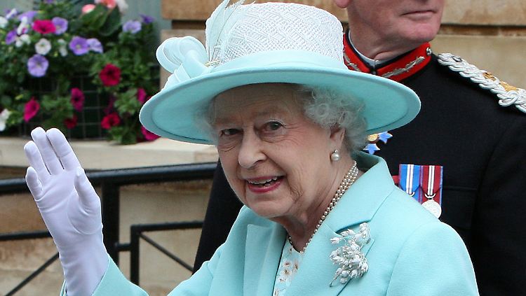 Sagt sie bald servus? Queen Elizabeth wirkt für ihre 88 Jahre noch sehr rüstig.