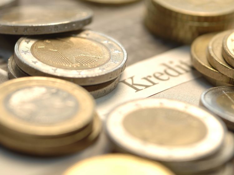 Mitunter wird zwar die Bearbeitungsgebühr erstattet, nicht aber die dafür fällig gewordenen Zinsen