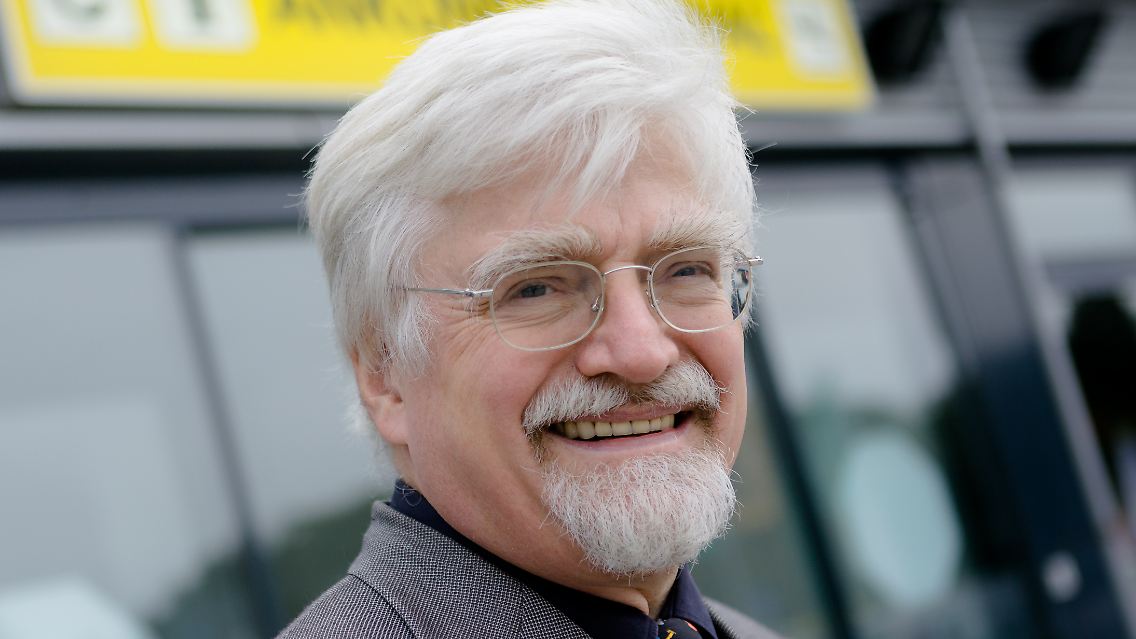 Winfried Stöcker hat ganz offensichtlich ein Problem mit Ausländern.