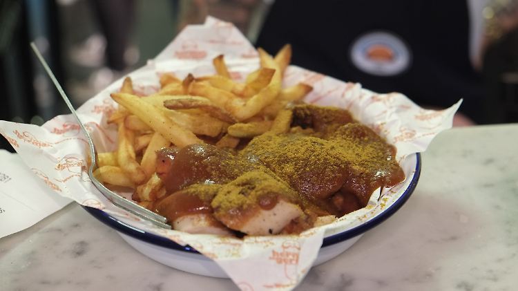 Fish 'n' chips war gestern. Der aktuelle Deutschland-Hype in London verlangt nach Currywurst mit Ketchup. Dit is Berlin.