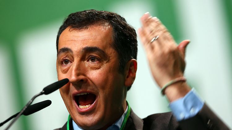 Cem Özdemir, entschieden.