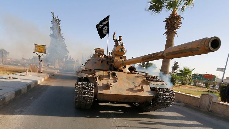 Die Islamisten des IS erbeuteten bei ihren Feldzügen immer wieder schweres Kriegsgerät.