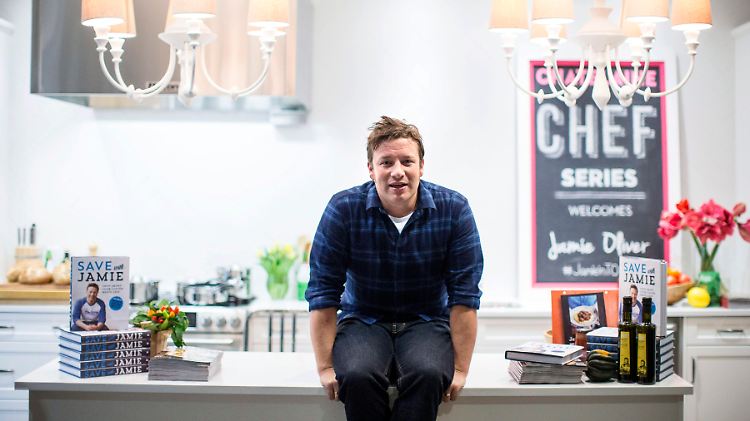 Mit seiner unkonventionellen Art zu kochen ist Jamie Oliver bekannt geworden.