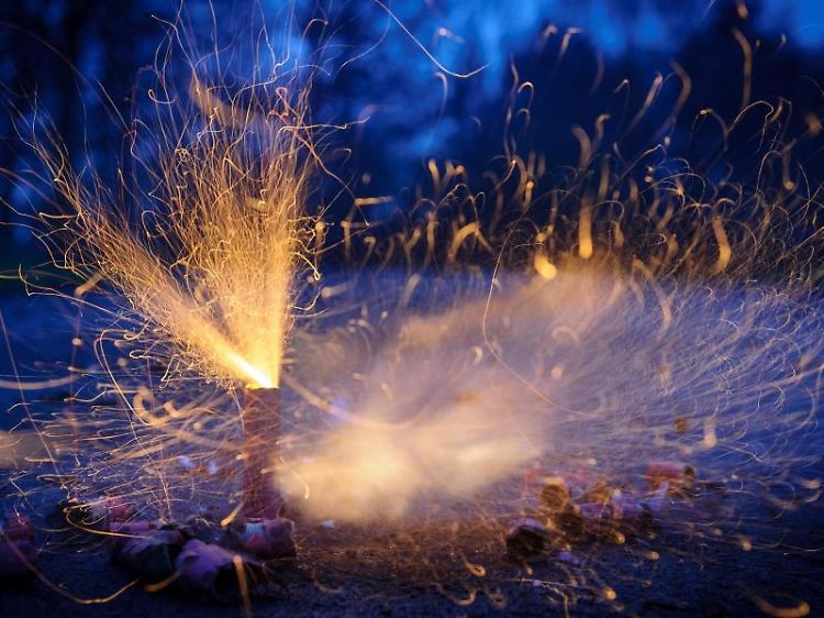 Schön, aber auch gefährlich: Feuerwerk und Raketen können schnell einen Brand auslösen.