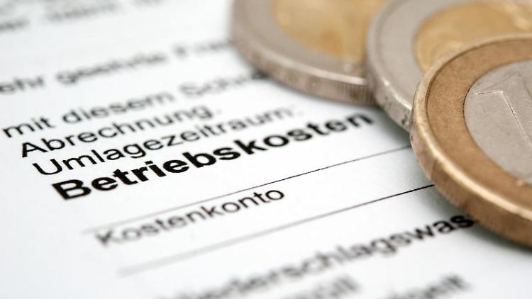 Wer an der Richtigkeit der Betriebskostenabrechnung Zweifel hat, kann Einsicht in die Belege verlangen. Einen weitreichenderen Anspruch auf Auskunft haben Mieter meist nicht.
