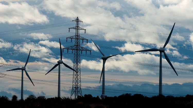 Wird der Netzausbau blockiert, droht die Strompreis-Spaltung.
