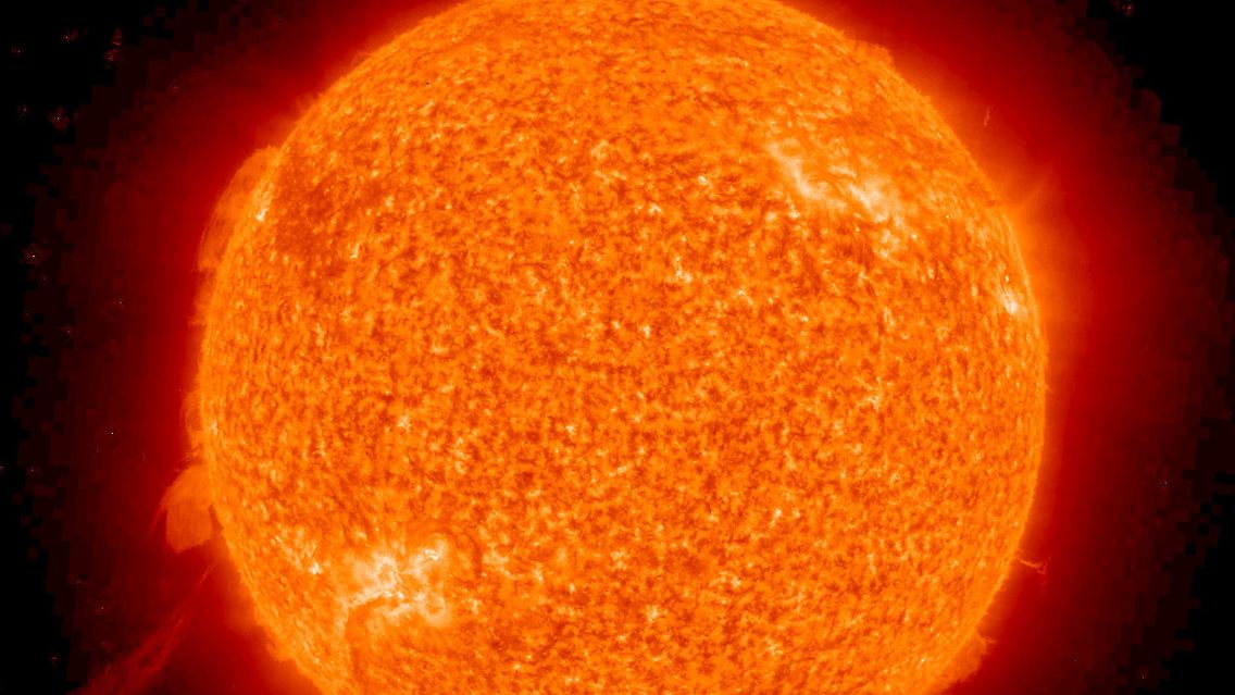 UV-Aufnahme der Sonne vom 25.8.2010 der NASA-Tandem-Sonnensonde "STEREO" (Ahead), die seit 2007 dreidimensionale Fotos des Zentralgestirns unseres Sonnensystems macht, zeigt eine der stärksten Eruptionen der vergangenen Jahre.