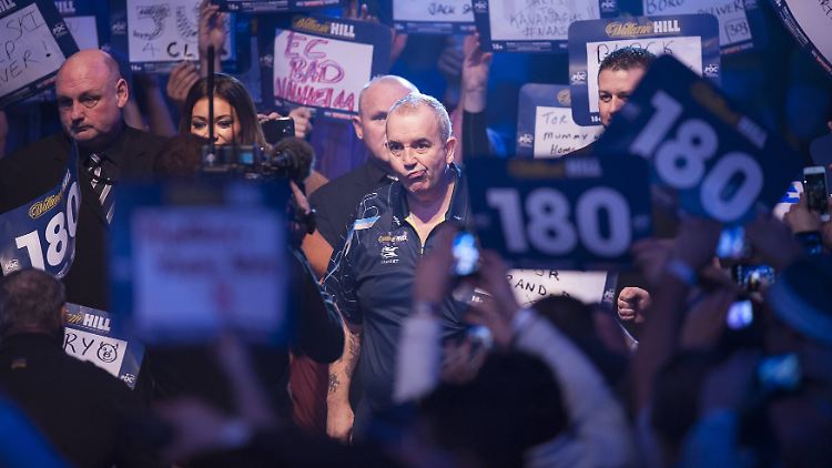 Und jetzt alle: "There's only one Phil Taylor."