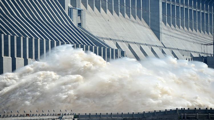 Der Drei-Schluchten-Damm ist das größte Wasserkraftwerk der Erde.