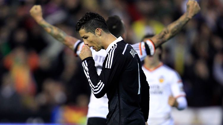 So sieht kein Sieger aus: Cristiano Ronaldo und seine Mannschaftskollegen gingen gegen Valencia nicht als Gewinner vom Platz.
