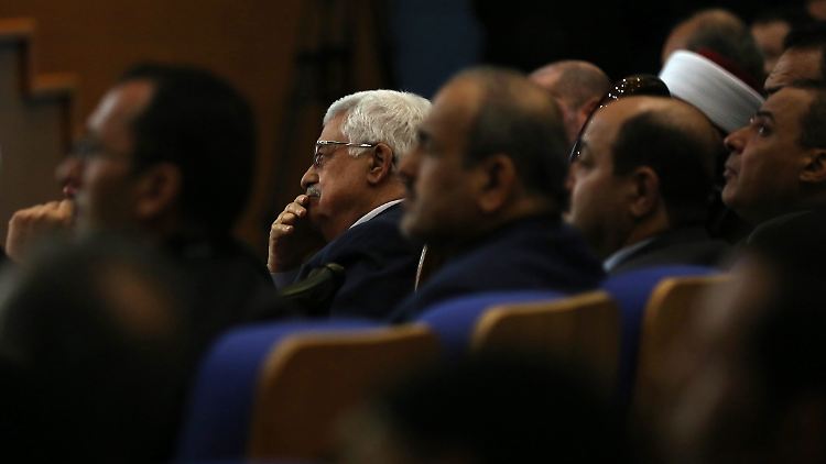 Abbas (M.) in Ramallah bei einer Gedenkveranstaltung zum Sechs-Tage-Krieg von 1967.