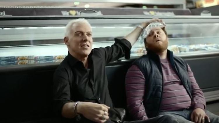 H.P. Baxxter im neuen Edeka-Werbespot.
