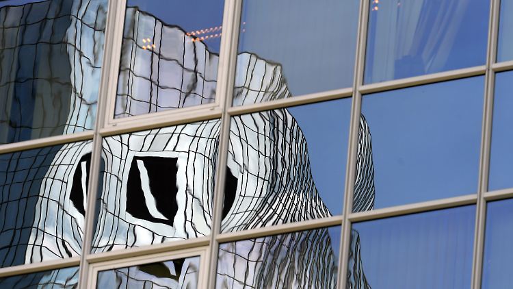 Die Deutsche Bank ist noch mit knapp 300 Millionen Euro in Griechenland engagiert.