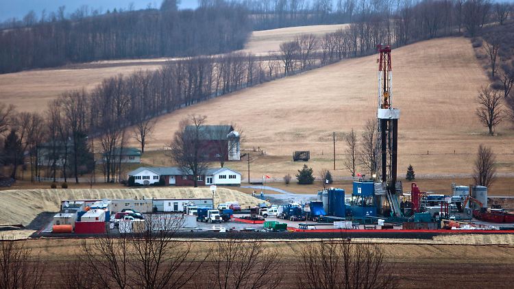 Im US-Bundesstaat Pennsylvania arbeiten Öfförderplattformen ebenfalls mit der Fracking-Methode.