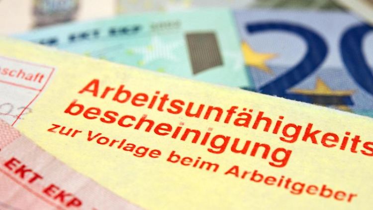 Eine Berufsunfähigkeitsversicherung schützt vor den finanziellen Folgen einer langen Krankheit.