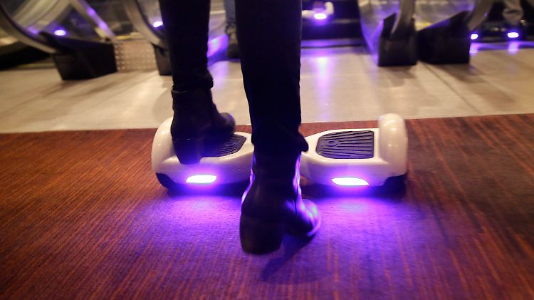 Vorsicht beim Aufsteigen: E-Boards können Leib und Leben gefährden. 