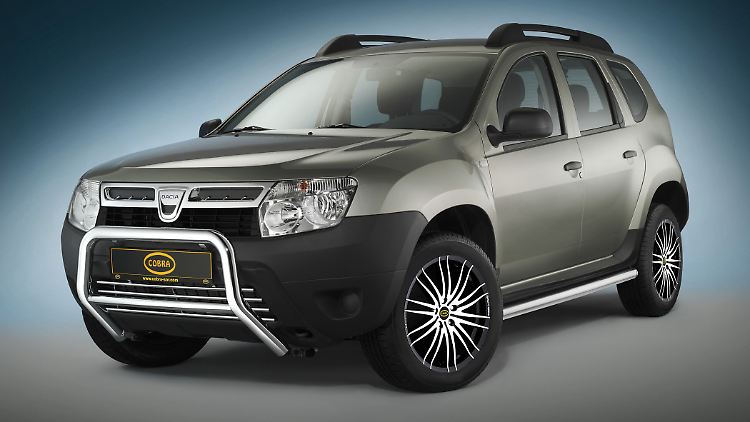Auch der Duster von Dacia lässt sich nun mit Rammschutz und dicke Schlappen "zieren".