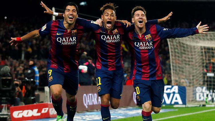 Von wegen Krise: Barcelonas Suarez, Neymar und Messi (v.l.) freuen sich über einen Treffer.