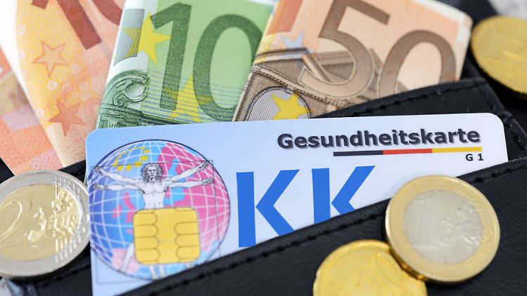 Ab 2016 müssen gesetzlich Versicherte tiefer in die Tasche greifen.