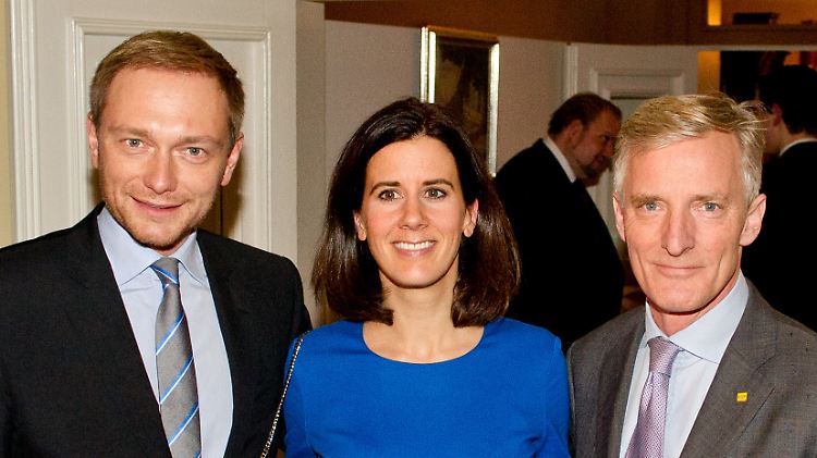 FDP-Parteichef Christian Lindner und die hamburgischen Politiker Katja Suding und Magnus Graf Lambsdorff.