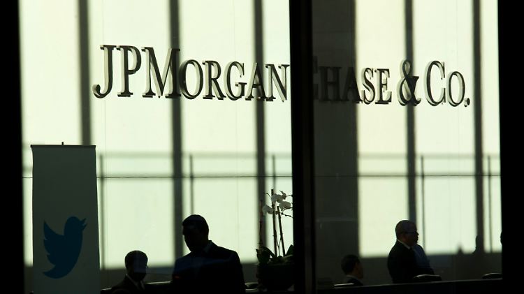 Die Analysten der US-Investmentbank JP Morgan senkten den Autosektor auf "Neutral".