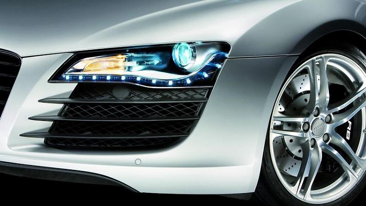 Elegant und effektiv: LED-Leuchten wie hier im Audi R8 gelten als besonders haltbare Energiesparer. 