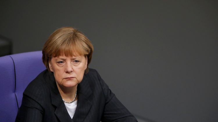 Bundeskanzlerin Merkel reichte ein paar Fragen an die islamische Geistlichkeit weiter.