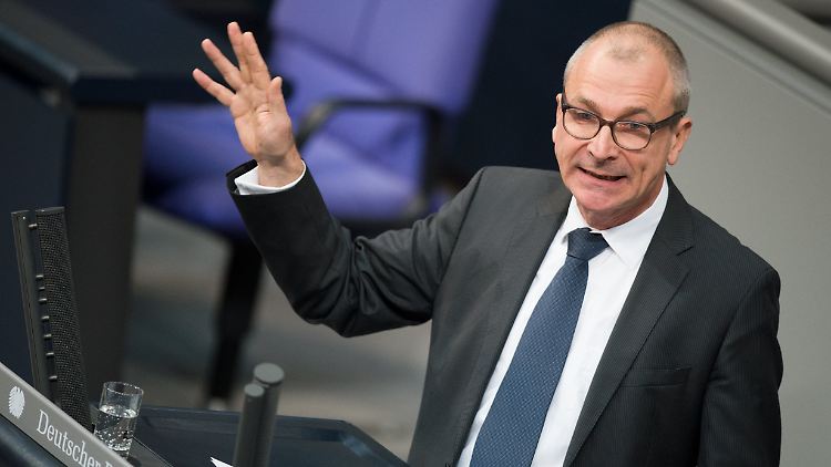 Dem Bundestagsabgeordneten Volker Beck fehlt jegliches Verständnis für die Ermittlungen der Dresdner Polizei.