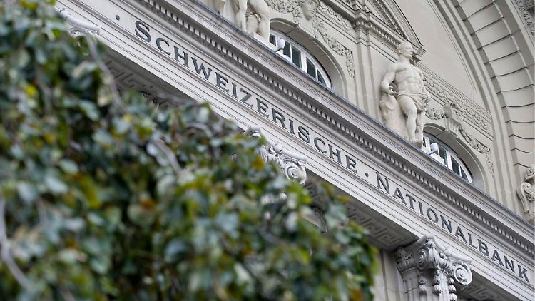 Die Schweizer Notenbank sorgt für einen Paukenschlag.