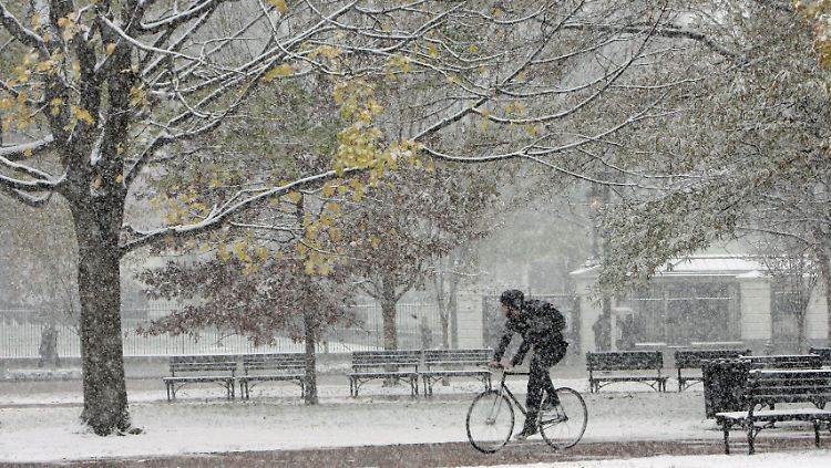 In den kommenden Tagen erwarten weite Teile des Landes Schnee und Schneeregen.