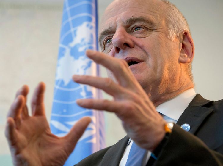 Das Ebola-Virus befindet sich in Westafrika laut dem UN-Beauftragten David Nabarro auf dem Rückmarsch.