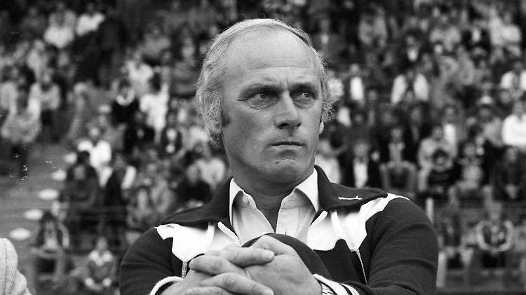 Er war der erfolgreichste Trainer in Deutschland, jetzt ist Udo Lattek im Alter von 80 Jahren gestorben.