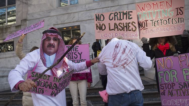 Das massive Strafmaß gegen den Blogger Raif Badawi hat heftige internationale Kritik ausgelöst. 