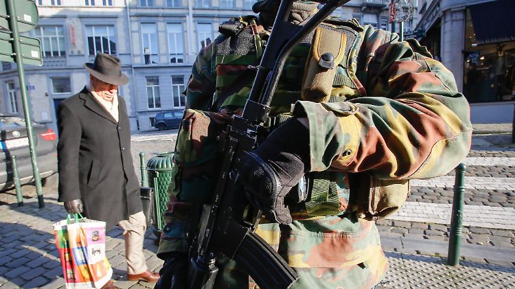 Nach dem Anti-Terror-Einsatz in Belgien wurden die Sicherheitsvorkehrungen im Land drastisch verschärft.