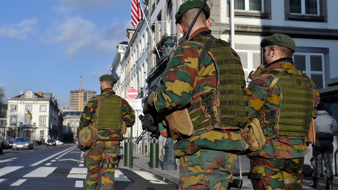2015-01-17T155243Z_1736606913_GM1EB1H1U5301_RTRMADP_3_BELGIUM-SECURITY.JPG2638969846108554183.jpg