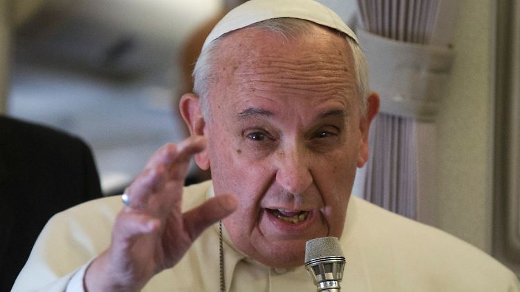 Papst Franziskus ist gegen Verhütung.