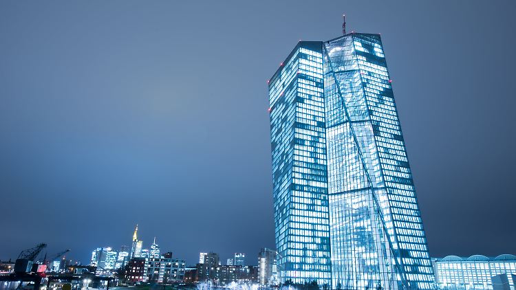 Der Neubau der Europäischen Zentralbank (EZB) in Frankfurt am Main. Wenn die EZB am Donnerstag nicht liefert, ist es vorbei mit der guten Laune. 
