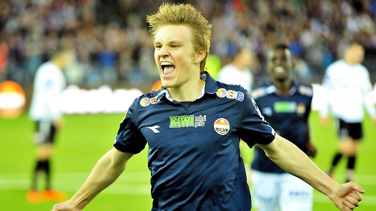 Durch Martin Ödegaard soll die "Harmonie" in Reals B-Team zerbrochen sein. Trotzdem darf der 16-jährige Norweger von seinem Profidebüt noch in dieser Saison träumen.