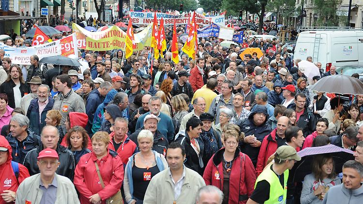 Bisherige Regierungen fürchteten genau diese Massenproteste.