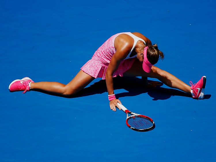 Ausfallschritt mit vollem Einsatz: Dieser Görges-Ball war für Lucie Hradecka nicht zu erreichen.