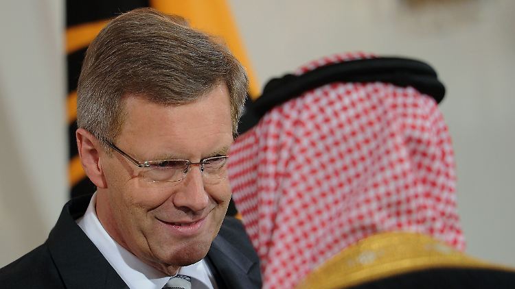 Diplomatisch die beste Lösung? Altbundespräsident Christian Wulff reist für Deutschland nach Saudi-Arabien.