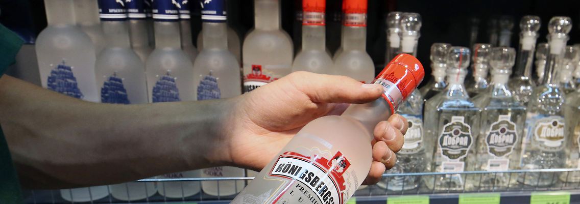 Russische Produzenten hätten 43,5 Millionen Liter des harten Alkohols für rund 112 Millionen US-Dollar (100 Millionen Euro) ins Ausland verkauft, berichtete die Zeitung "Kommersant".
