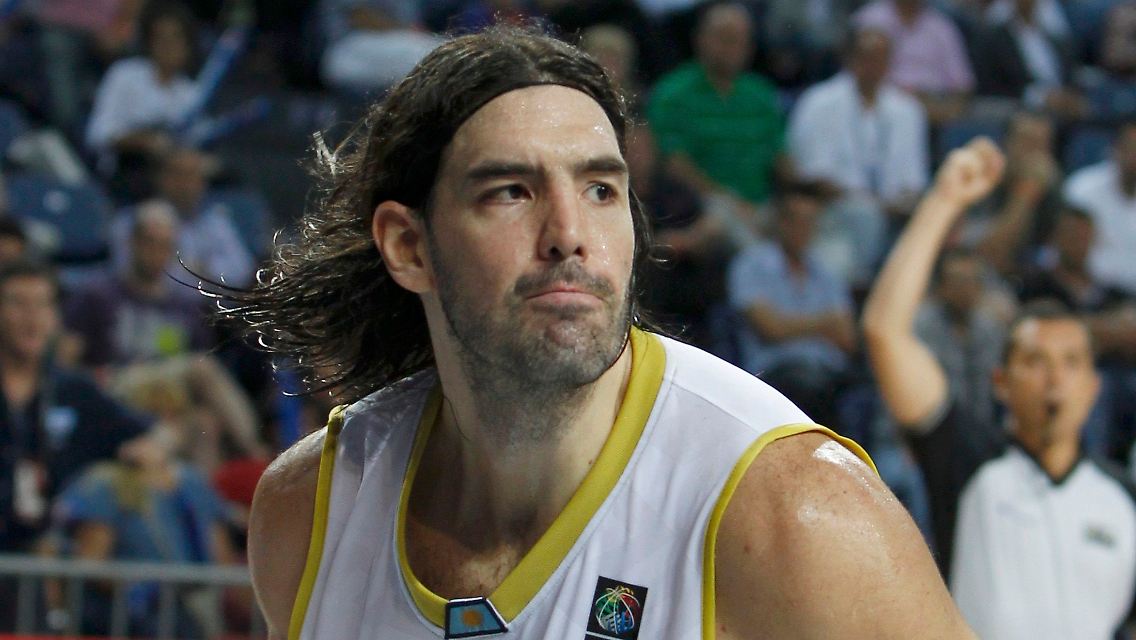 Der Argentinier Luis Scola wirft 37 der 93 Punkte gegen Brasilien.