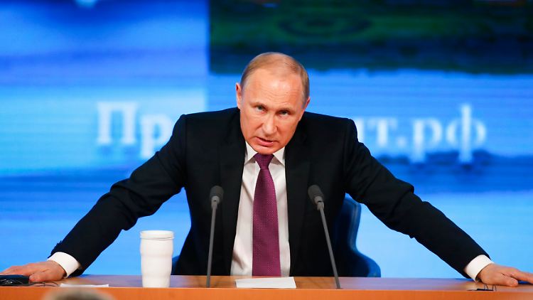 Kreml-Chef Wladimir Putin wittert konspirative Absprachen gegen Russland.