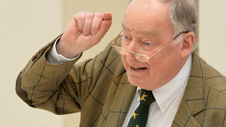 Alexander Gauland, AfD-Parteivize und Fraktionschef in Brandenburg, schielt auf rechtes Wählerpotenzial.
