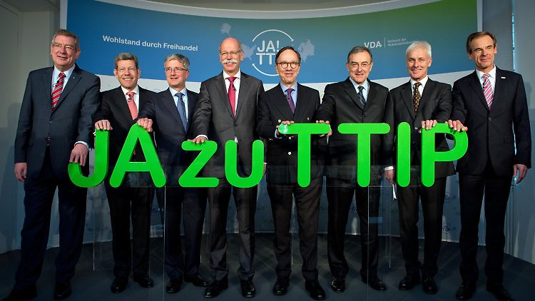 Selten bei einem Thema so einer Meinung: Konzernchefs deutscher Automobilkonzerne.