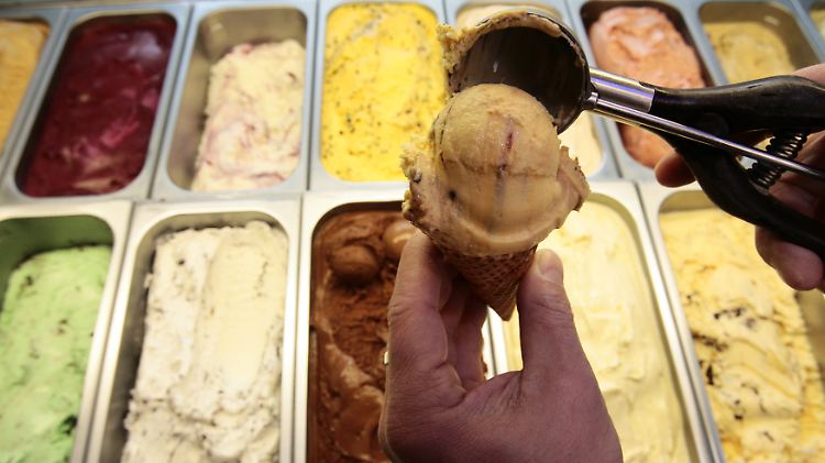 Eisessen ist normalerweise keine Voraussetzung fürs Arbeiten.