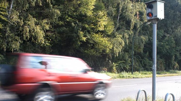 In einigen wenigen Notfällen kann Rasen straffrei bleiben.